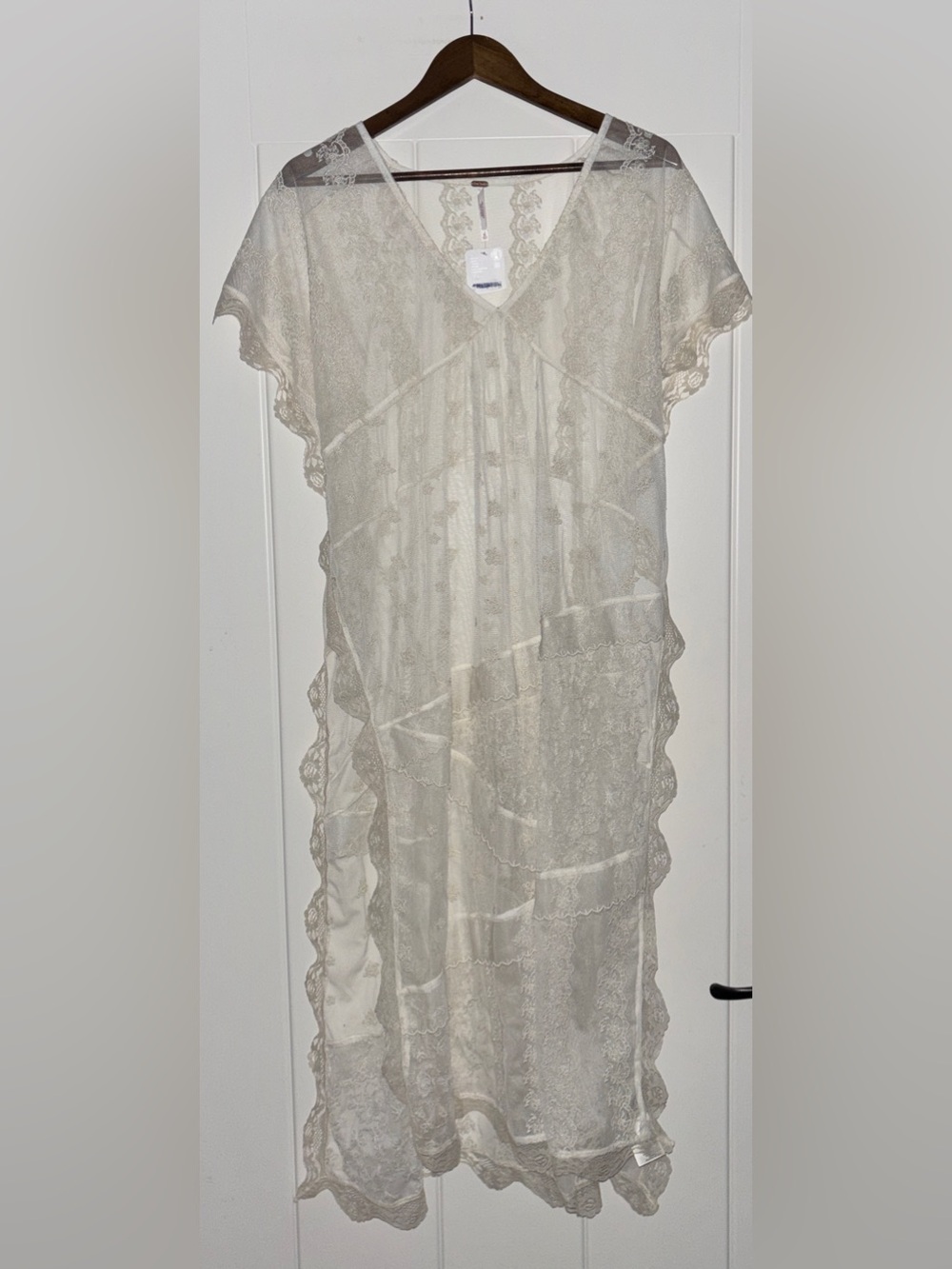 Free People Patchwork Lace Poncho Women OSFM NEW Soft Romantic Delicate Feminine